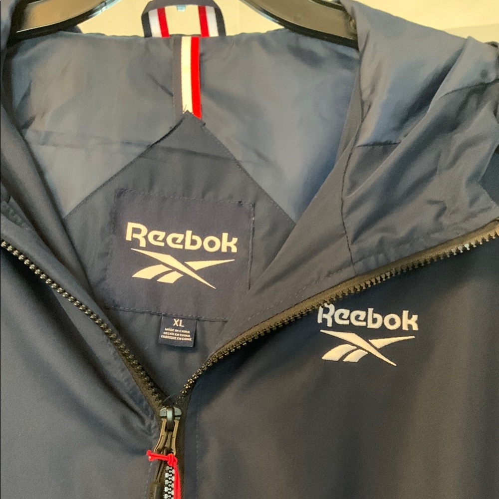 Reebok Men's Navy Jacket XL with Hood - Picture 2 of 11
